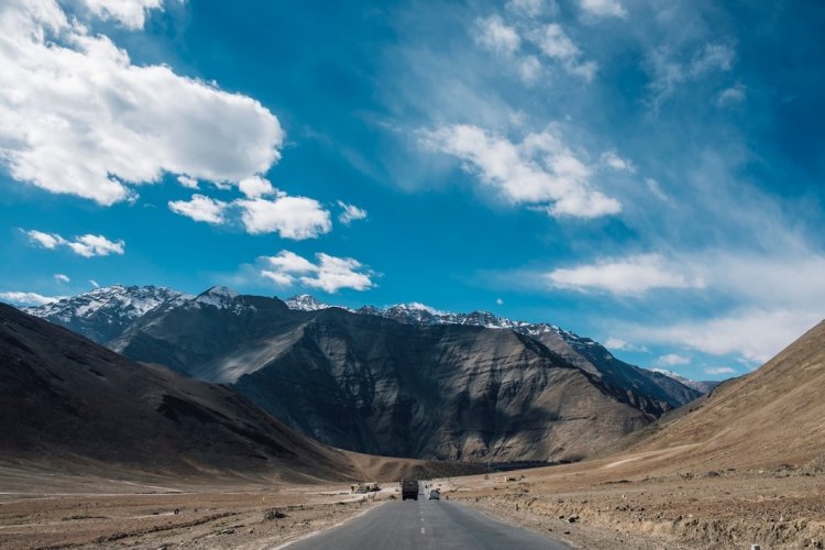Uttarakhand Travel Guide: Best Places, Things to Do & Travel Tips