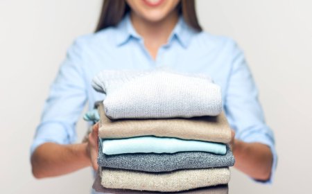 How Do You Choose the Best Laundry Service Singapore Offers?