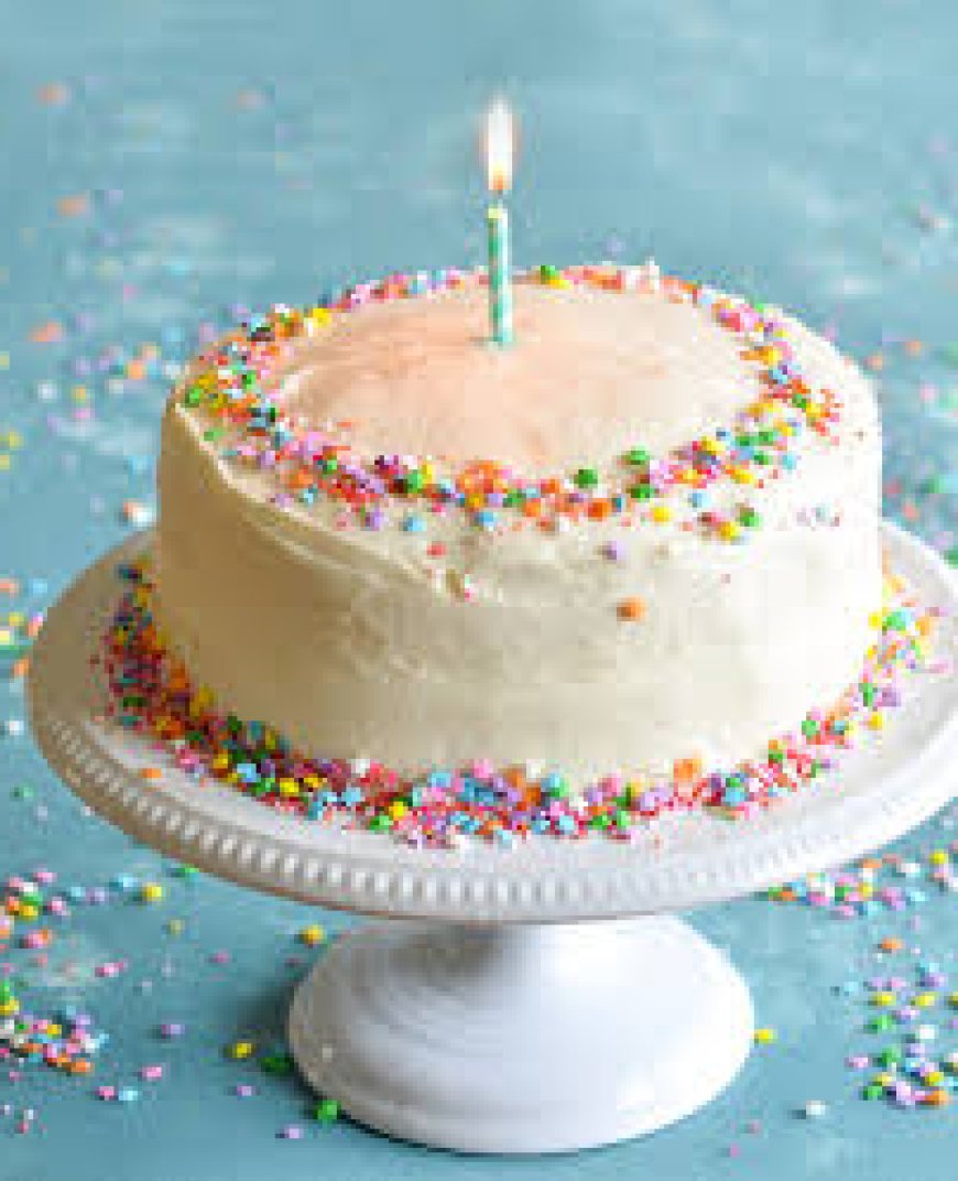 What’s the Difference Between a Custom Cake and a Bespoke Cake?