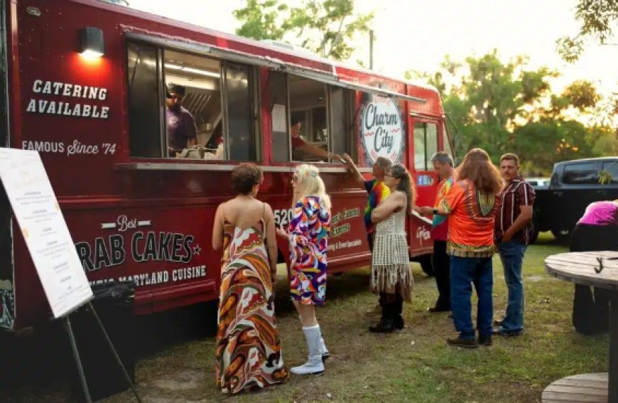 How Event Planning Becomes Effortless With Rental Food Trucks