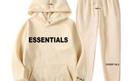 Essentials Hoodie: Built for Comfort and Modern Looks