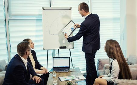 What Makes Leadership Training Courses Essential Today?