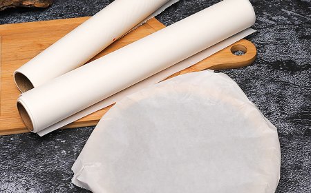 How Does Custom Greaseproof Paper Enhance Packaging Efficiency?