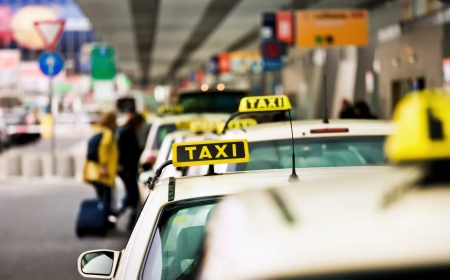 Do Taxis Offer Advantages for Traveling to Indiranagar from Bangalore Airport?