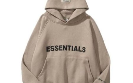 Is the Essentials Hoodie Gender-Neutral? Let’s Talk Fit & Style
