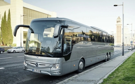 The Easiest Way to Move with a Larger Group in a 50 Seater Coach