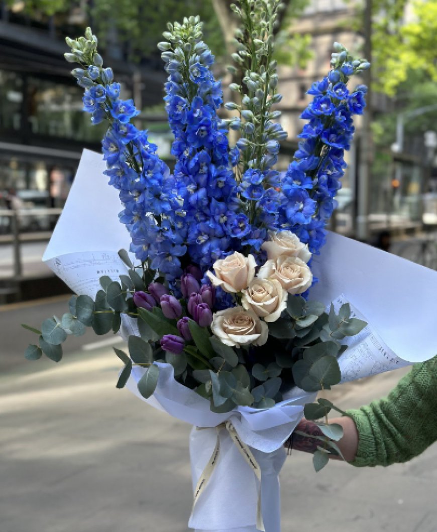 Last-Minute Blooms, Lifelong Memories: Graduation Flowers Delivered Today in Melbourne CBD
